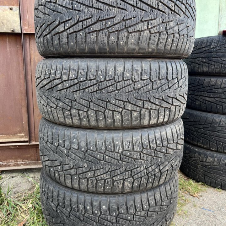 255 50 19 Nokian Hakkapeliitta 7 SUV шипы комплект