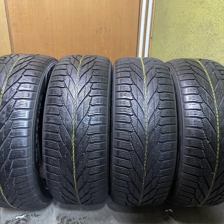 Nokian hakkapeliitta R2 SUV 235/55 R18