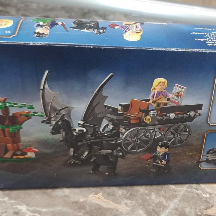 Lego harry potter Hogwarts™ Carriage and Thestrals