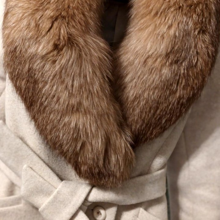 Пальто зимнее