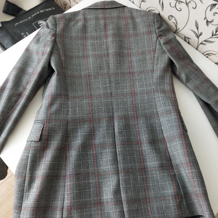 Пиджак женский Massimo Dutti, размер Eur34