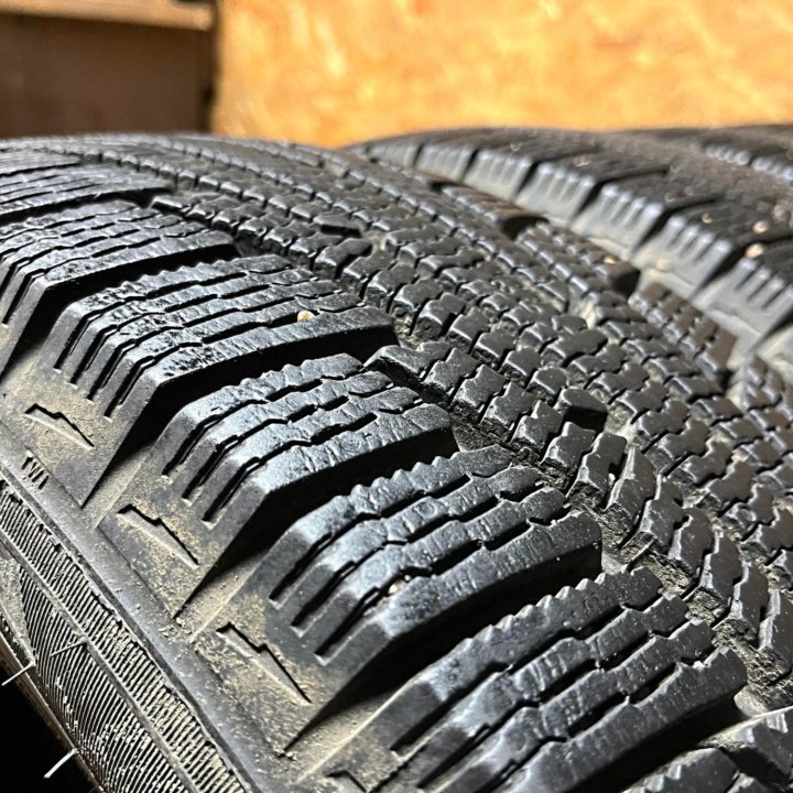 Зима Nokian Nordman RS2 185/65 R15 92R