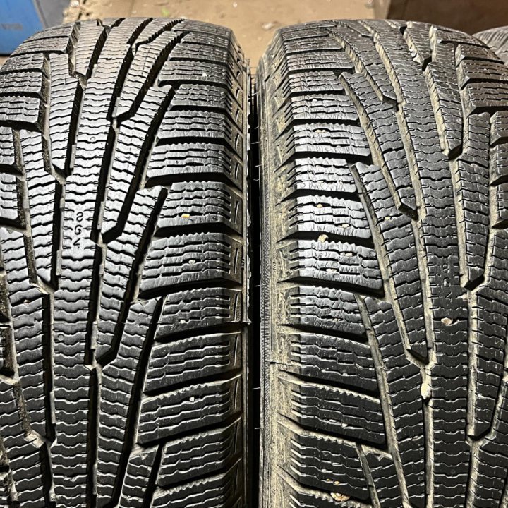 Зима Nokian Nordman RS2 185/65 R15 92R