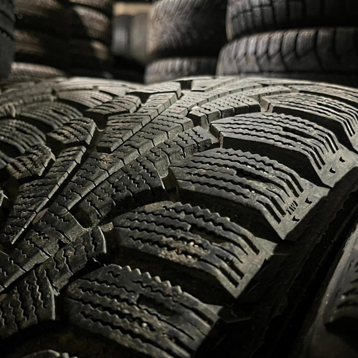 Зима Nokian Nordman RS 185/65 R15 92R