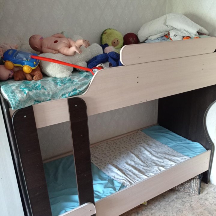 Детская двух ярусная кровать