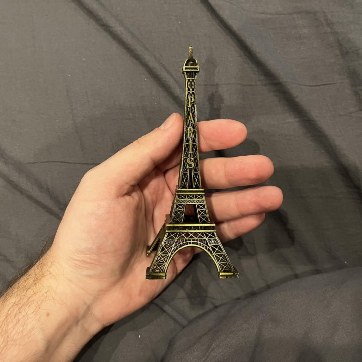 Статуэтка Эйфелевой башни