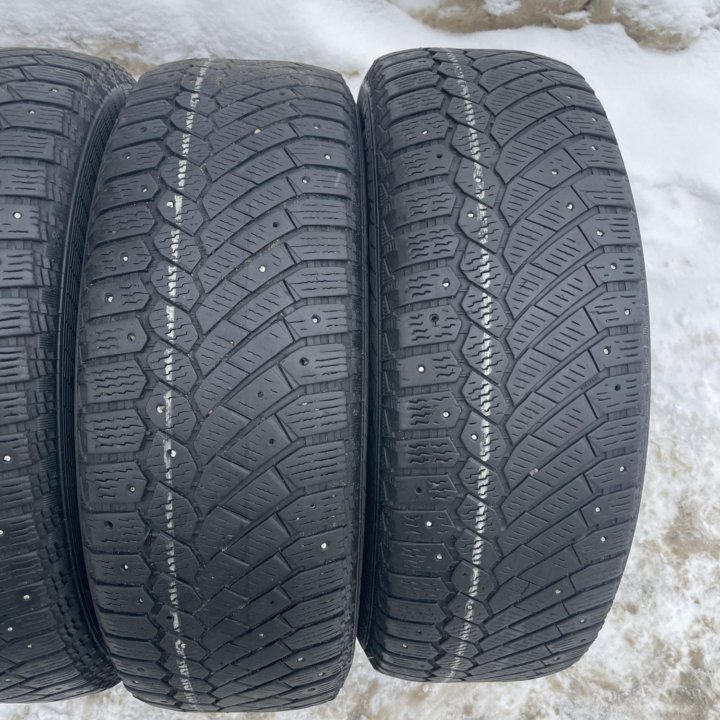 Gislaved Nord Frost 200 SUV 215/65 R16 2шт