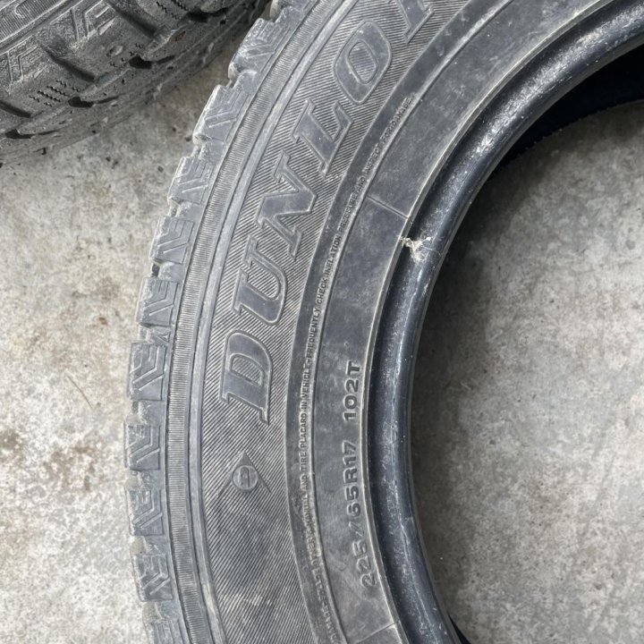 Шины зимние Dunlop SP Winter ICE 01 225/65 R17