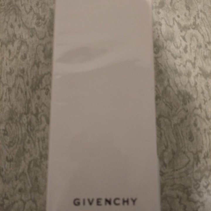 Туалетная вода ange ou demon Givenchy