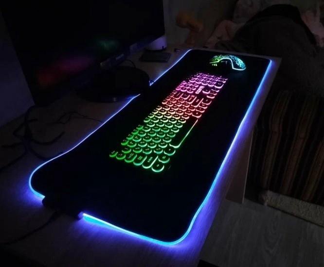 Коврик с RGB ПОДСВЕТКОЙ