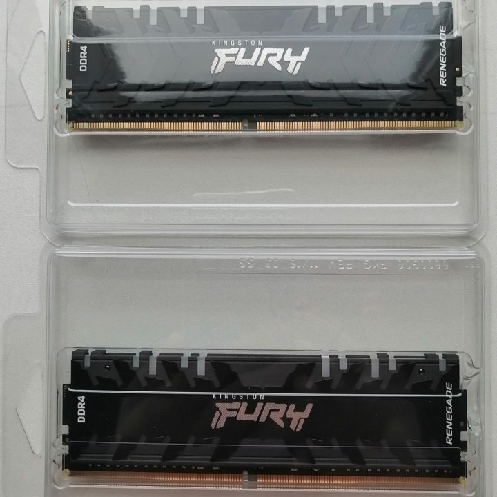 Оперативная память Kingston FURY Renegade RGB