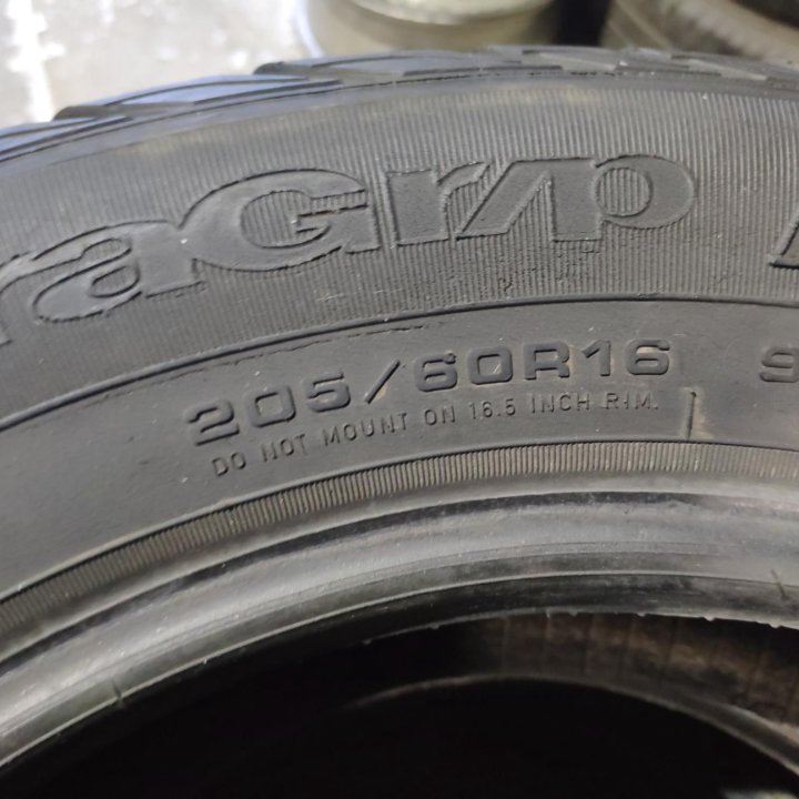 Goodyear 205/60/16 зима 4шт