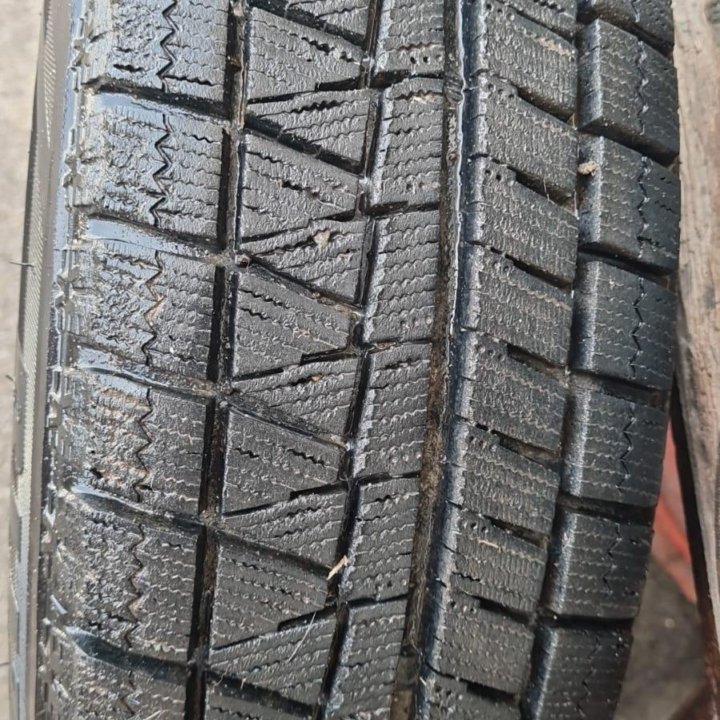 Шины липучка Bridgestone 175-70R13 4-2-1шт подбор