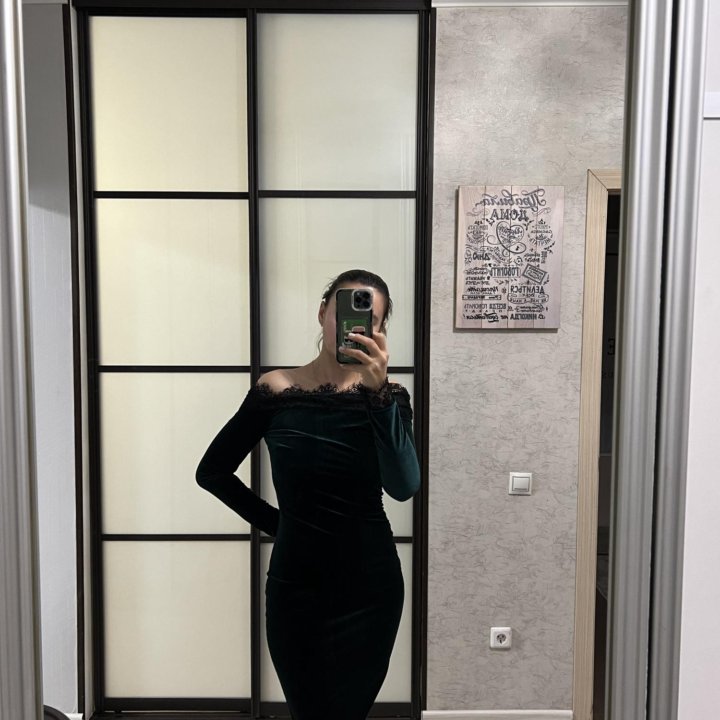 Платье вечернее