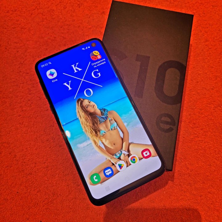 Телефон Samsung Galaxy S10e