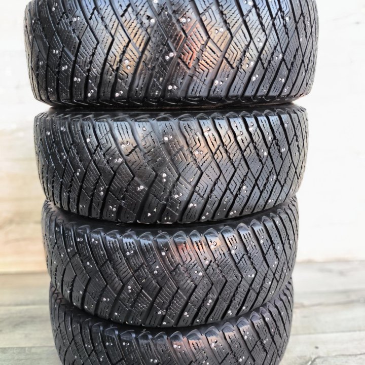 215/60/17, Goodyear Ice Arctic, 4 шт