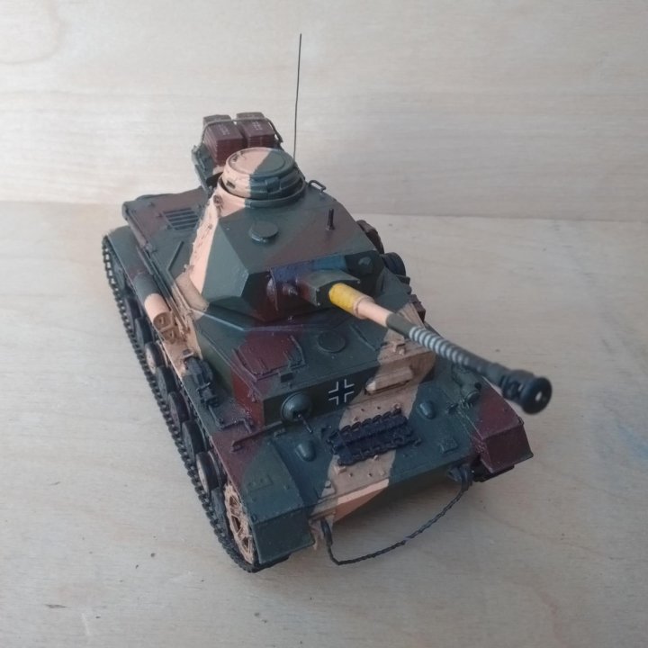 Модель немецкий танк Pz 4 Pz T-IV H Panzer IV 1/35