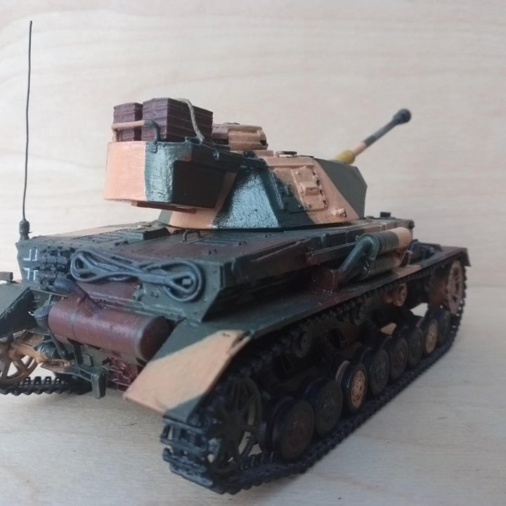 Модель немецкий танк Pz 4 Pz T-IV H Panzer IV 1/35