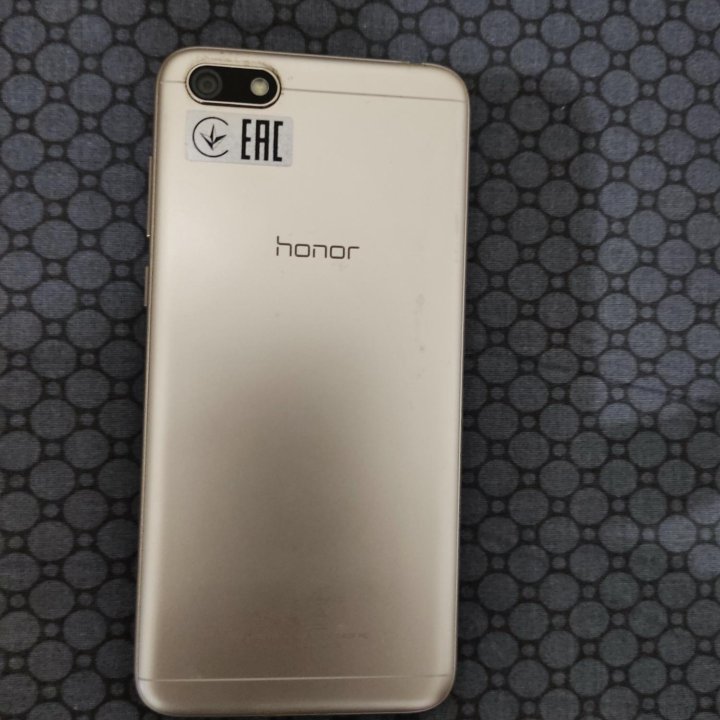 Телефон Honor 7a