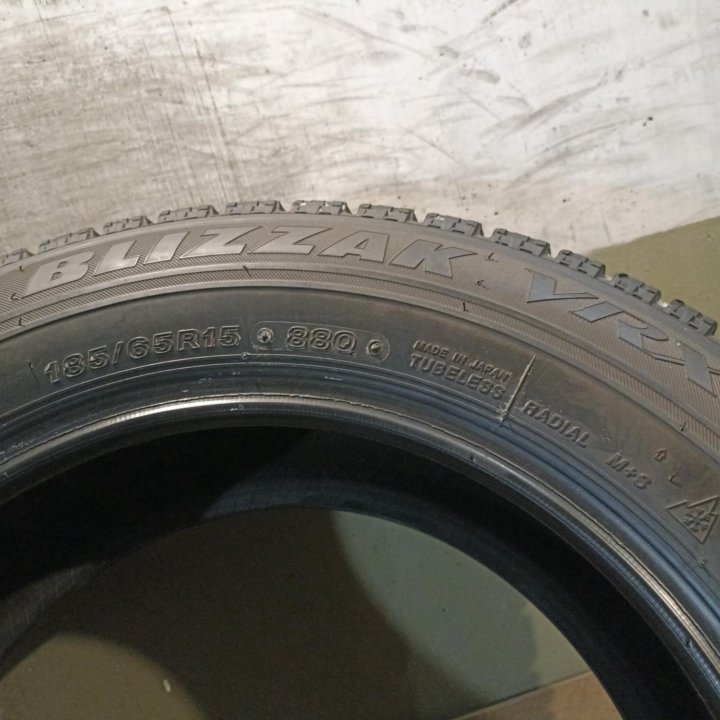 Bridgestone Blizzak VRX 185/65 R15 пр-во япония