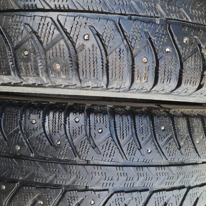 Шины зима б-у Bridgestone 185-70R14 2-1шт подбор