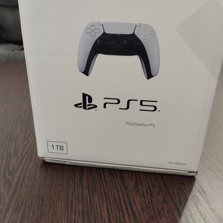 PS5 Slim 1Tb c приводом (новая)