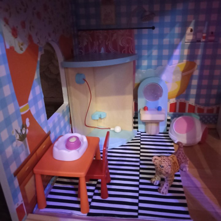 домик кукольный