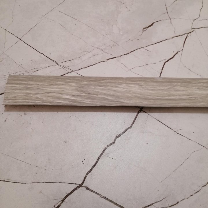 Плинтус напольный