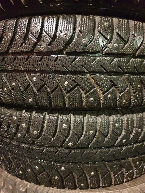 Шины зима шипы Bridgestone 185-65R15 4-2шт подбор