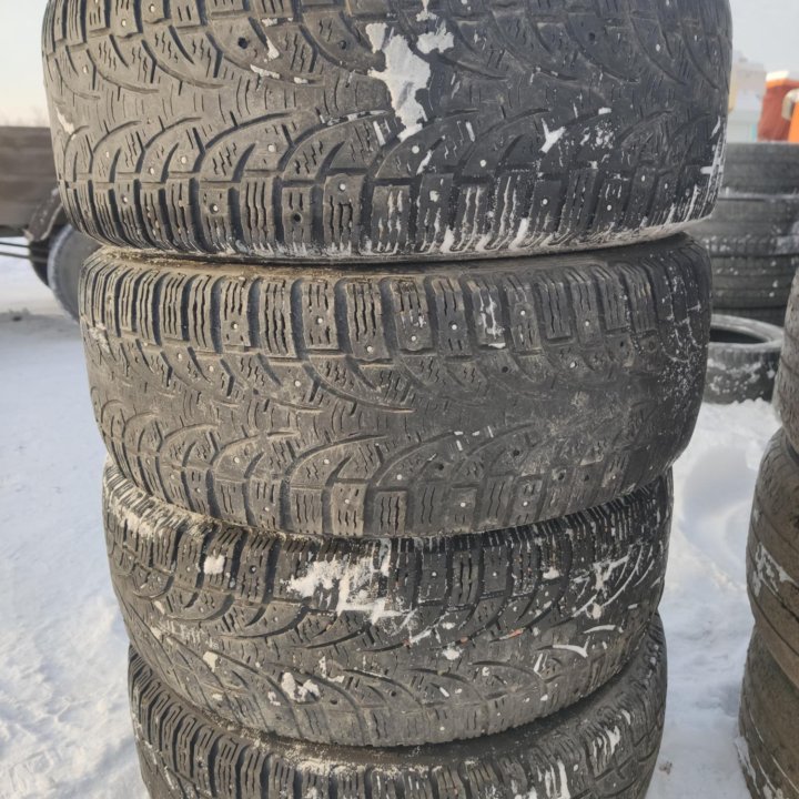 Pirelli Winter Carving Edge, 215/55/17