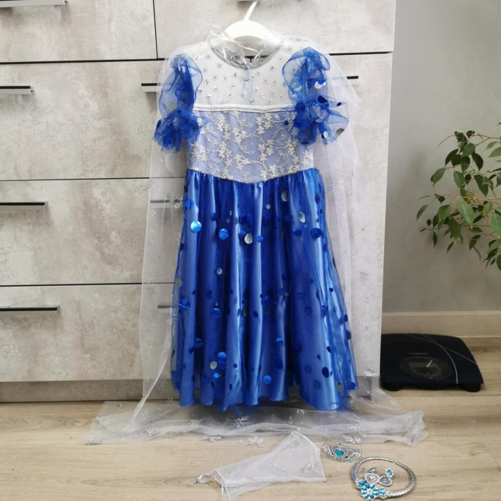 Карнавальный костюм - платье Эльзы