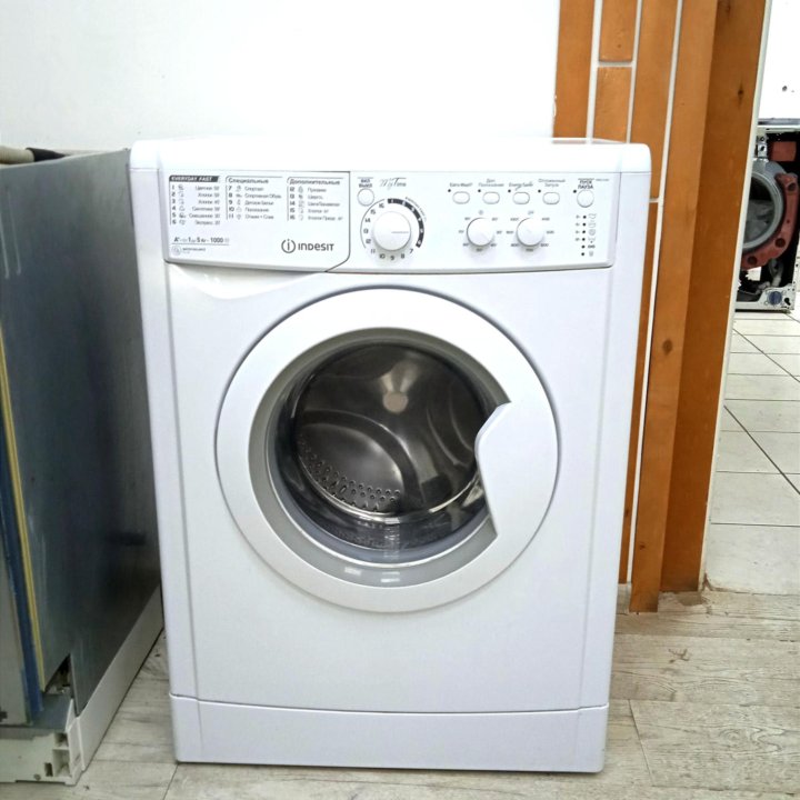 Стиральная машина Indesit 5кг