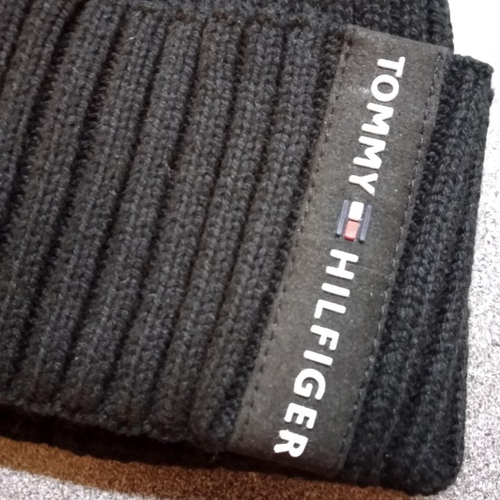 Шапка TOMMY HILFIGER