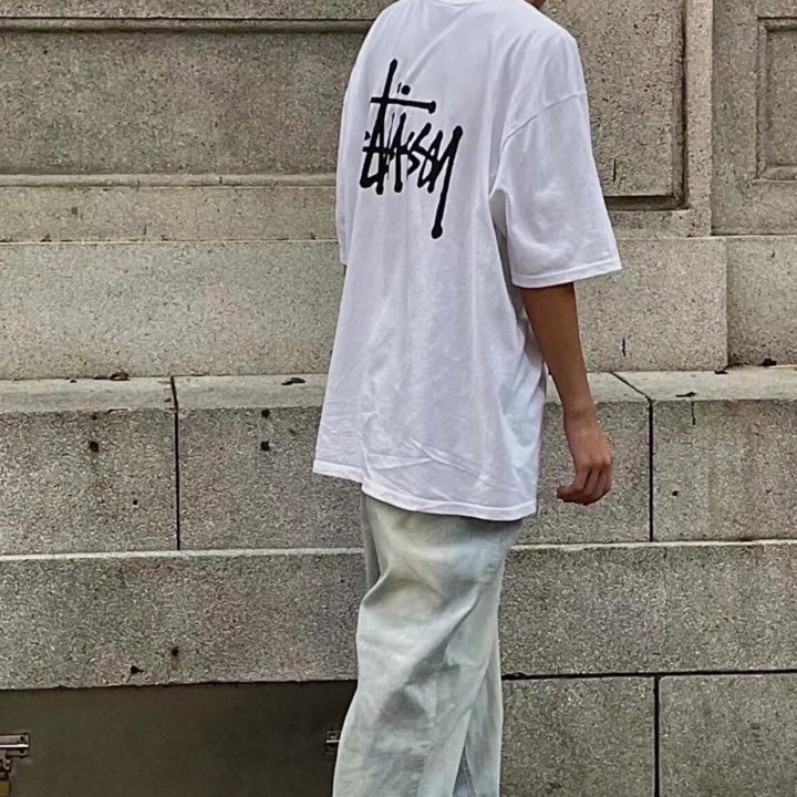 Футболка Stussy L