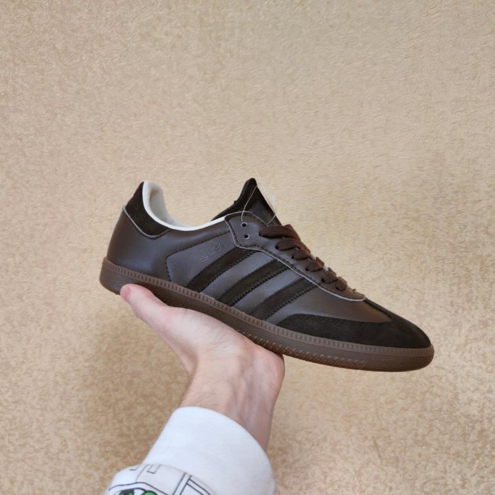 Кроссовки Adidas Samba коричневые