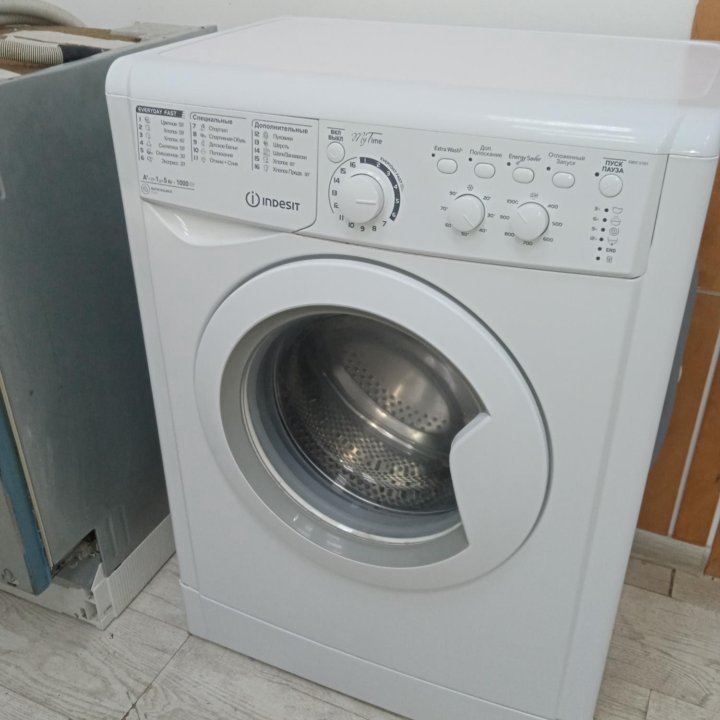 Стиральная машина Indesit 5кг