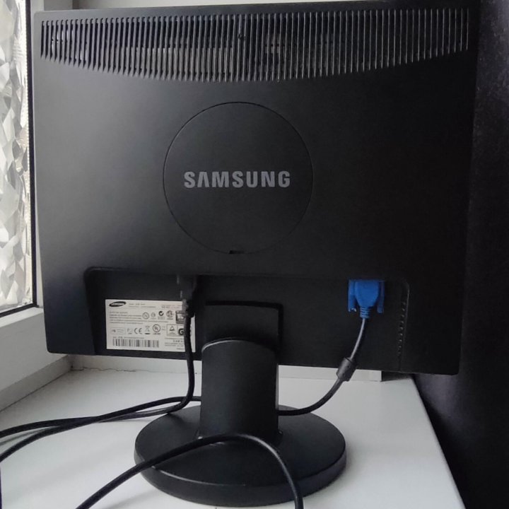 Samsung syncmaster 943n