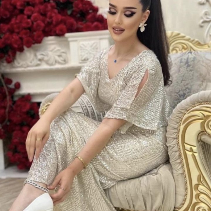 Вечерние платья