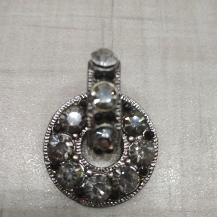 Подвеска крупная