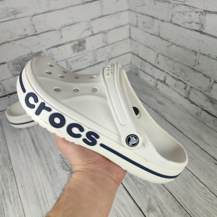 CROCS