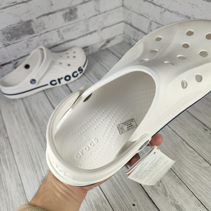 CROCS