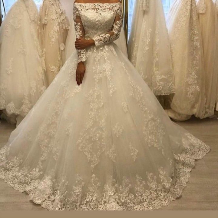 Свадебное платье