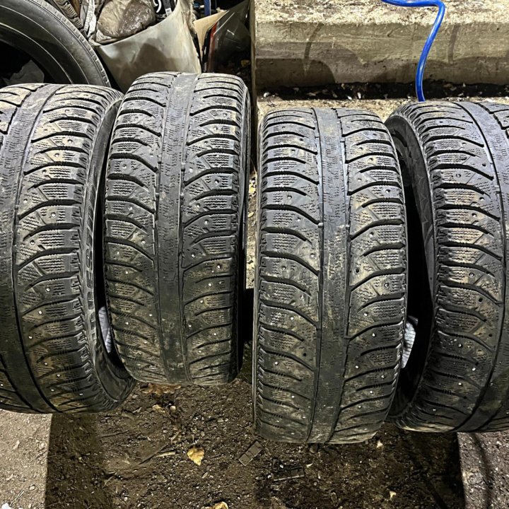 Зима Вridgеstonе Iсе Сruisеr 7000 195/55 R15 85T