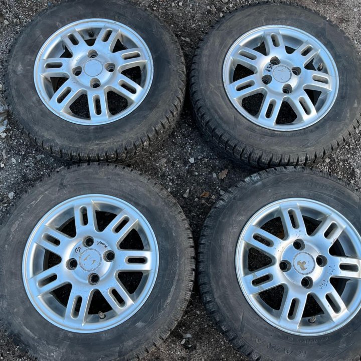 Зима Кама 175/70 R13 + Литые Диски 4x100 D54.1