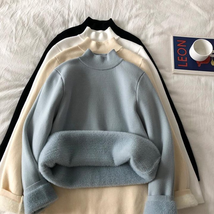 Бархатный свитер