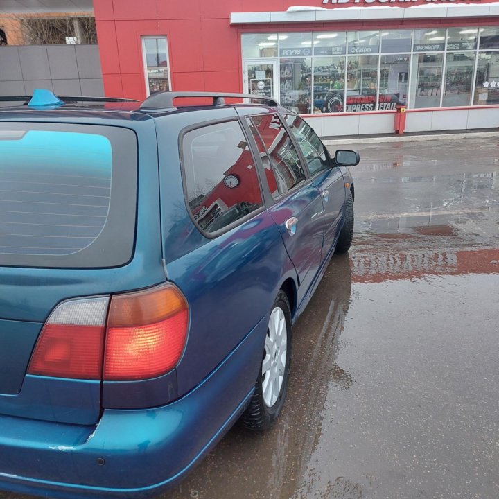 Nissan Primera, 2000