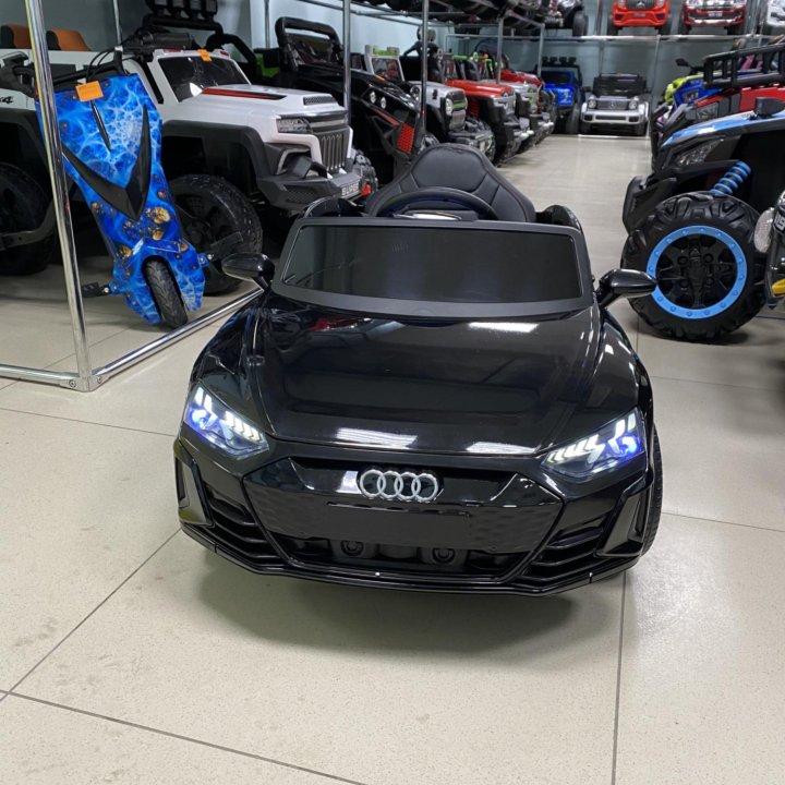 Детcкий электрoмoбиль Audi FB-717 2WD