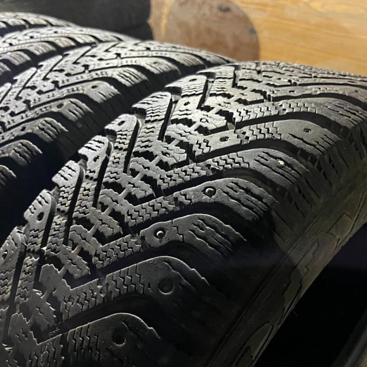 Зима Goodyear UltraGrip 500 185/65 R15 88T