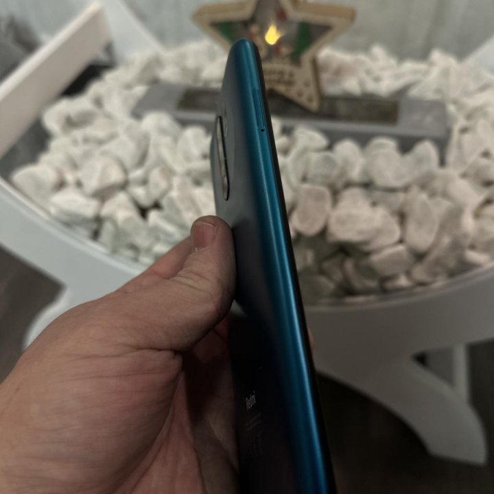 Продам Xiaomi Redmi 9 4/64Gb Green