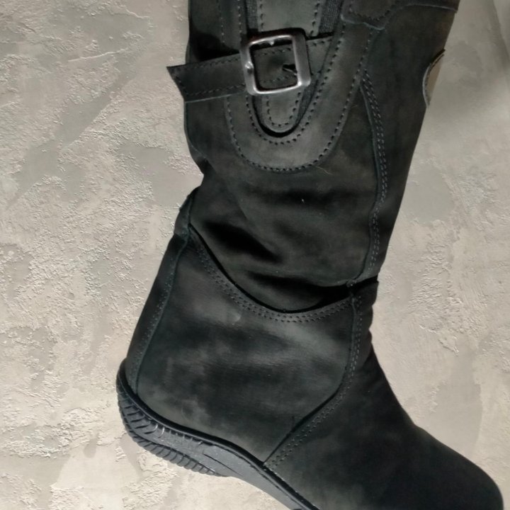 Сапоги, унты.